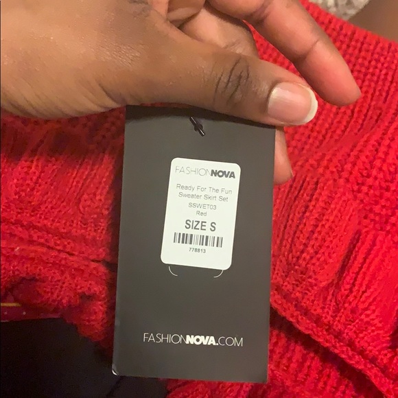 Fashion nova 2-piece red sweater set - Picture 3 of 3